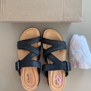 Clarks Women's Brynn Hope Flat Sandal US7 NWT!